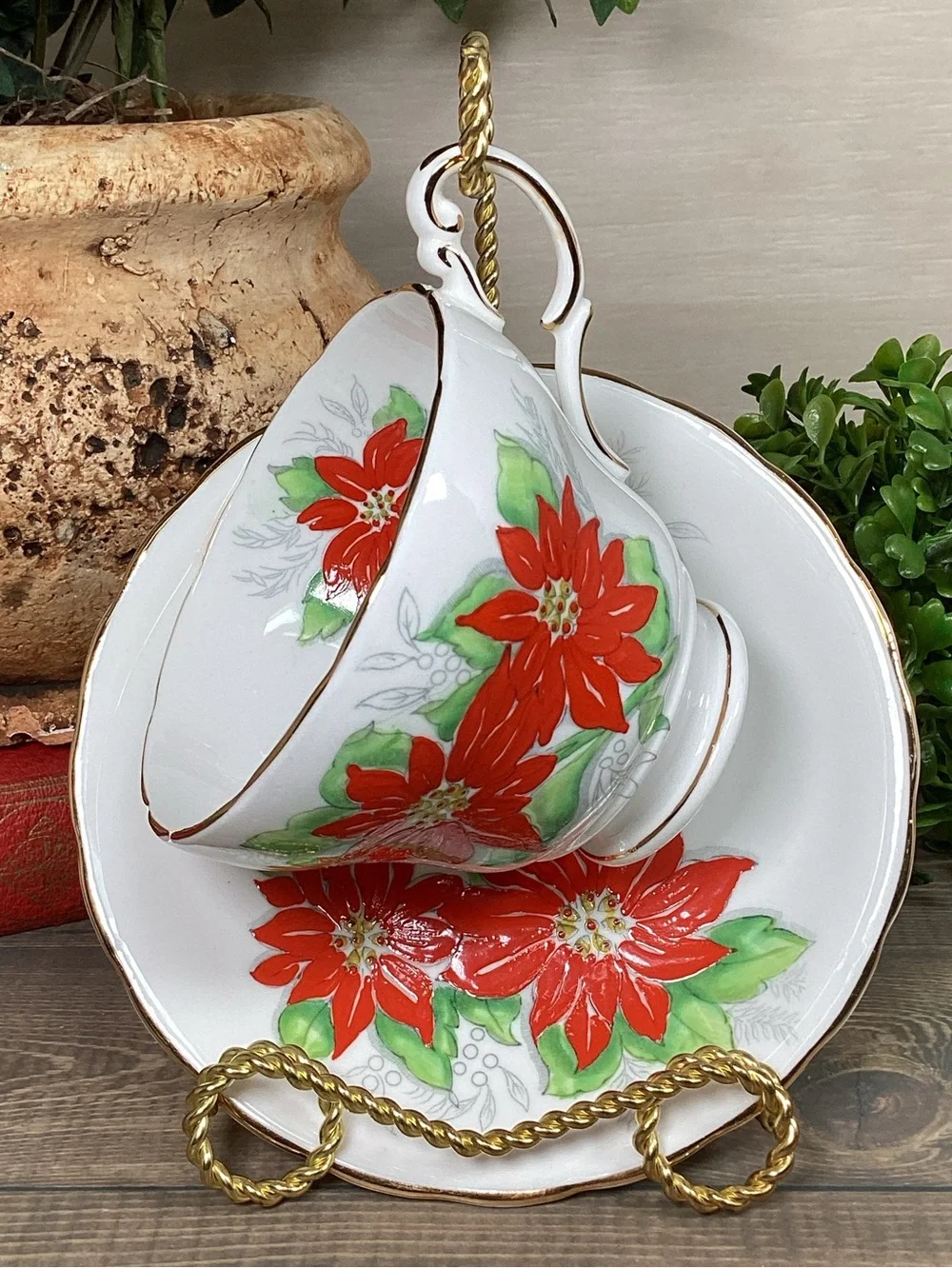 Vintage Victoria C & E Bone China England Tea Cup And Saucer Poinsettia
